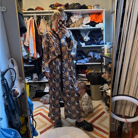 Dressed in Lala set - Picture 2 of 2